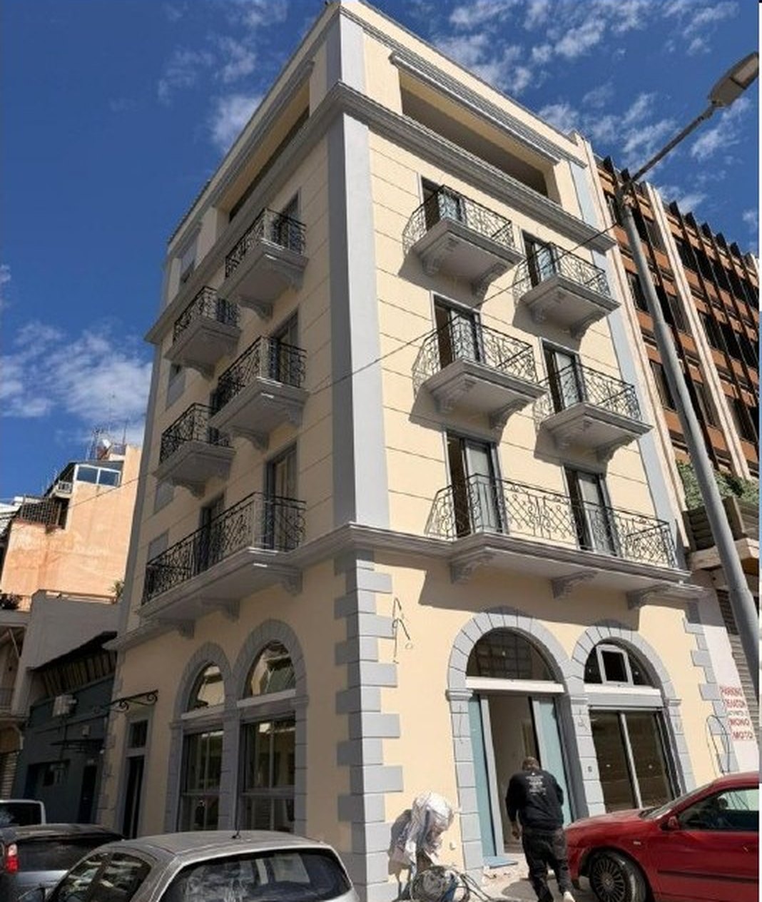 Koukaki Court Residences — yerinde çekilmiş cephe fotoğrafı